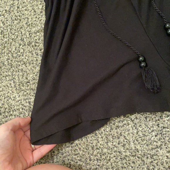 Black off the shoulder romper - Picture 4 of 4